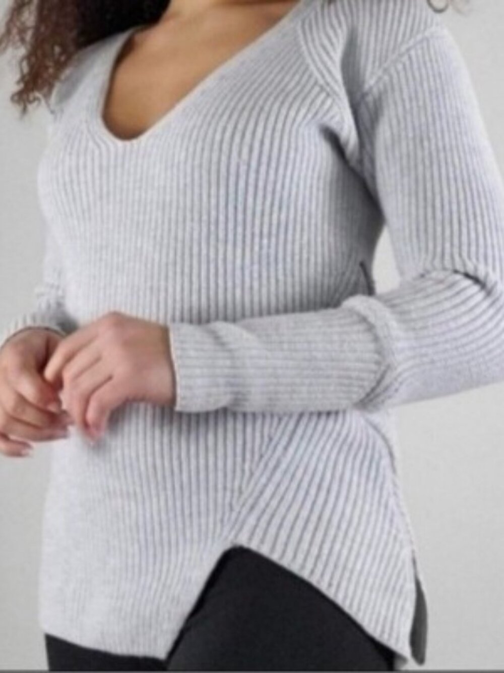 CABI Deep V Pullover Sweater Cloud Gray Notch Hem Zippered Cotton Nylon Viscose
